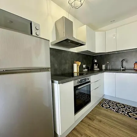 Le Logis De La Cathedrale Apartment *